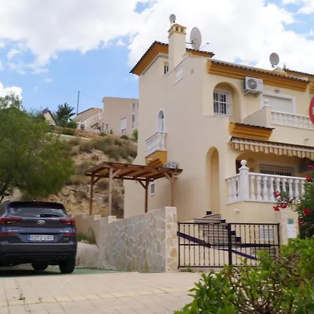Casa Yvonne Rojales