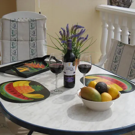 Casa Yvonne Semesterbostad *